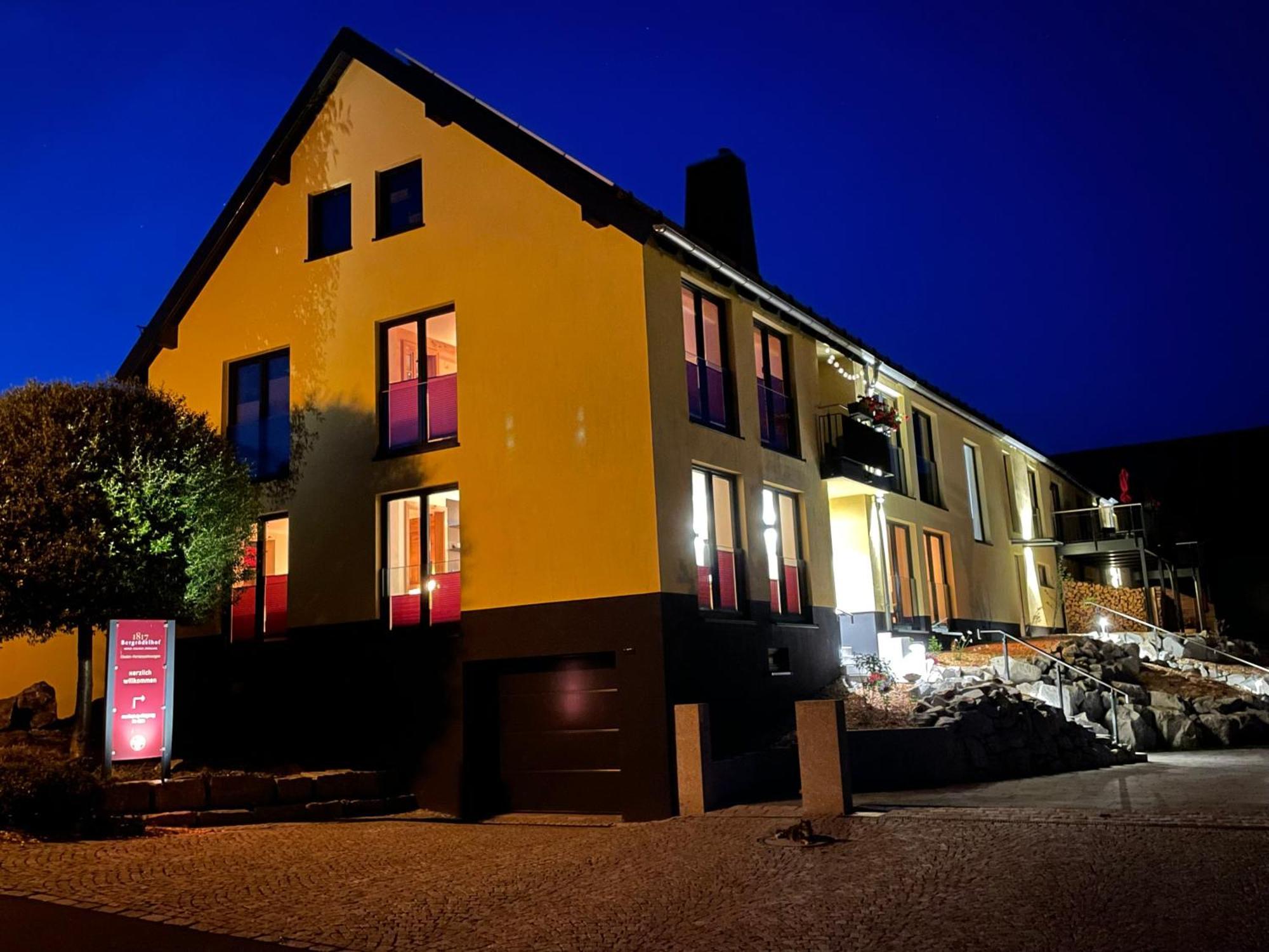 Chalet-Ferienwohnung Giebeltraum, 115 Qm, Wellness/Fitness/Sauna - Bergroedelhof Feilitzsch Kültér fotó
